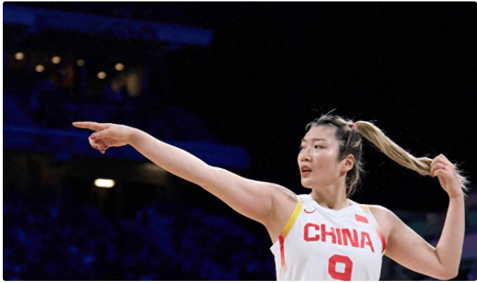 包含李梦缺席亚洲杯对国家队损失不小，希望她早日康复的词条