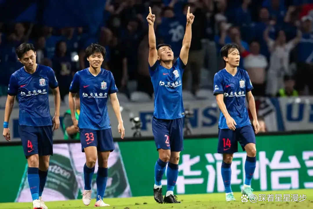 足协杯-路易斯戴帽申花3-2淘汰海港进8强的简单介绍