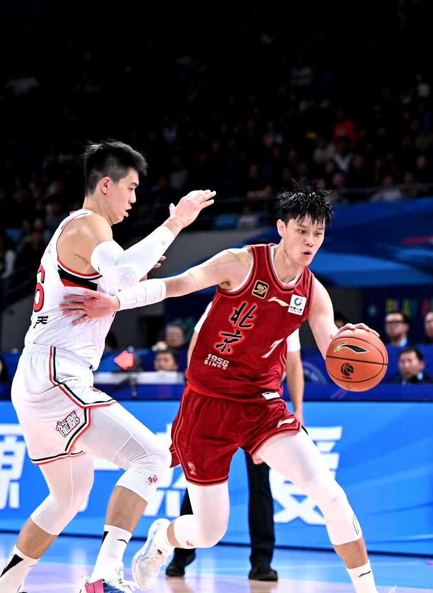 678体育平台-周琦31分曾凡博28+10首钢大胜福建广东胜广州