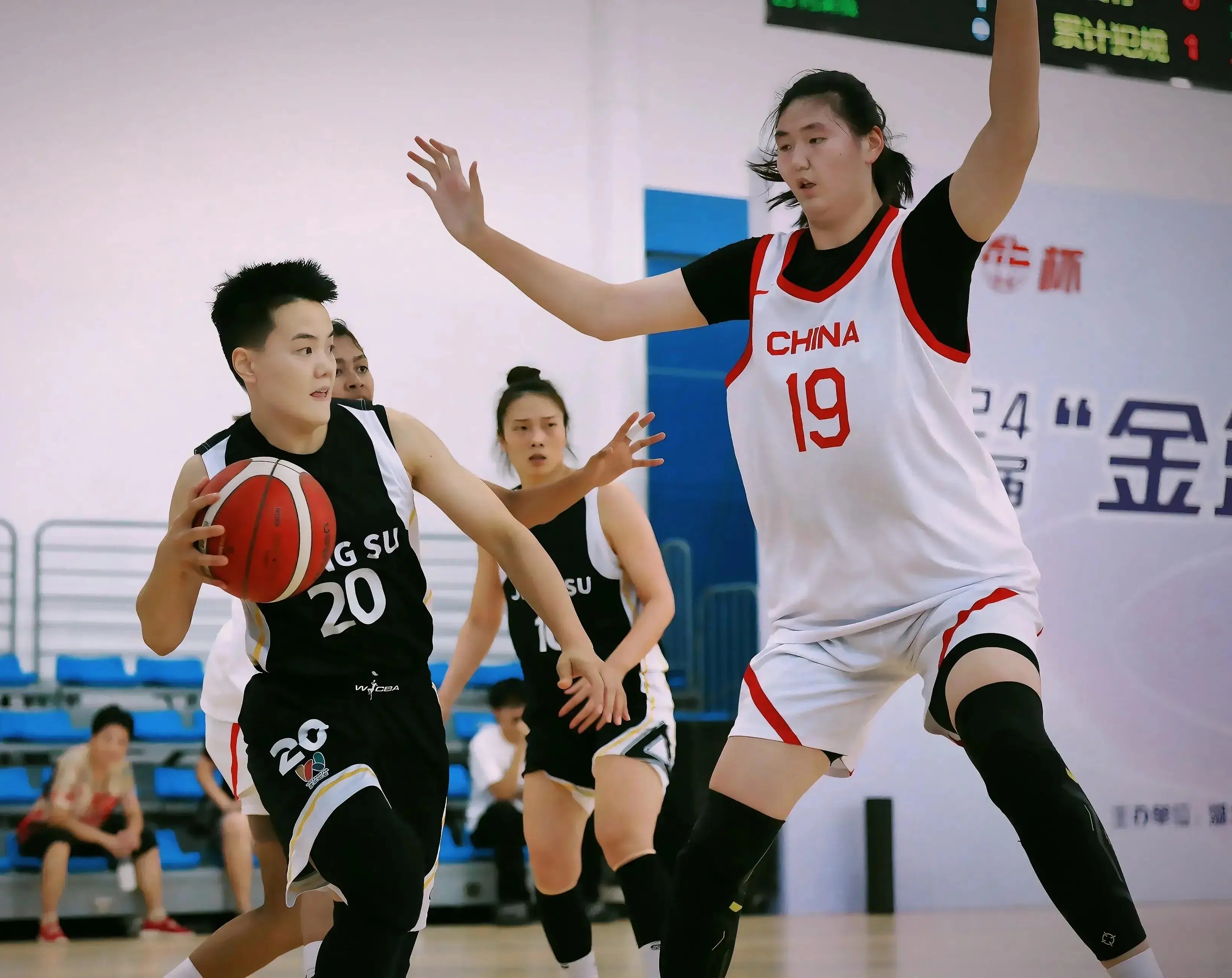 678体育平台-U19女篮世界杯-冉珂嘉17+10中国负葡萄牙遭两连败