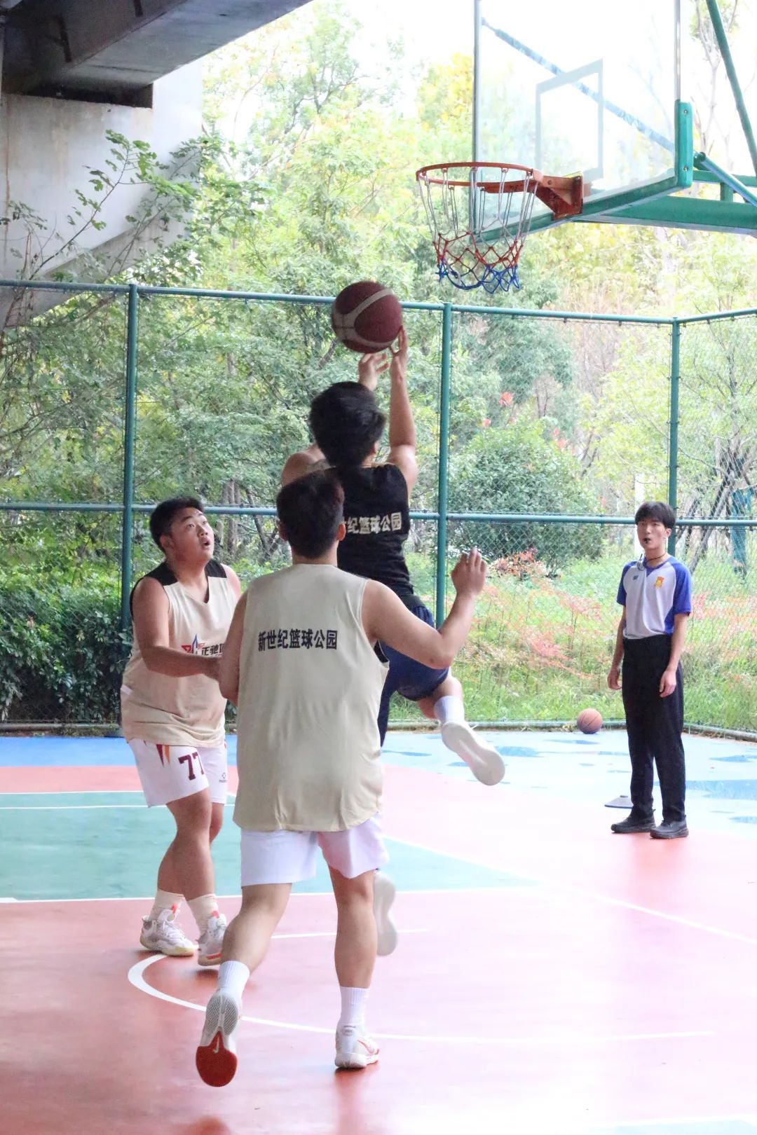 678体育网站-关于专家们津津乐道于最受瞩目的篮球对决的信息